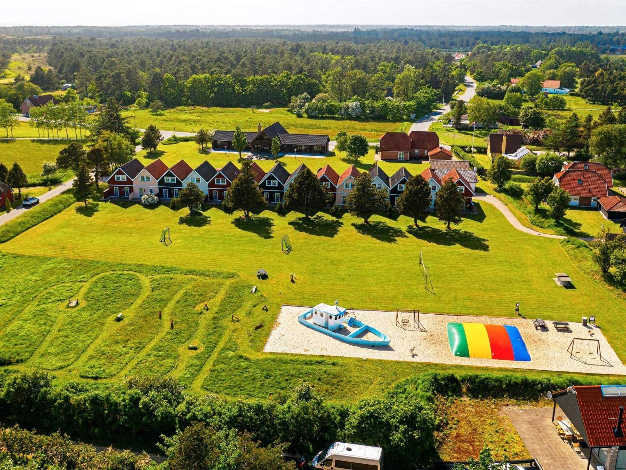 6 Person Holiday Home On A Holiday Park In Bl Vand Blåvand Exteriér fotografie